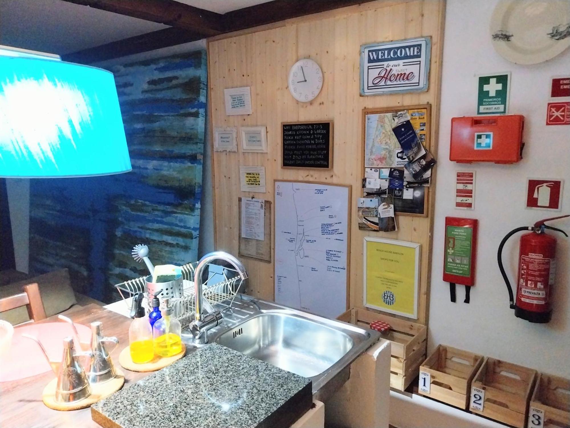 Beach House Babylon Guest House With Kitchenette And Garden Torreira Eksteriør billede